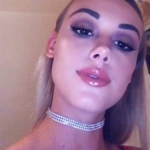 Meet your Posher, Karlyn